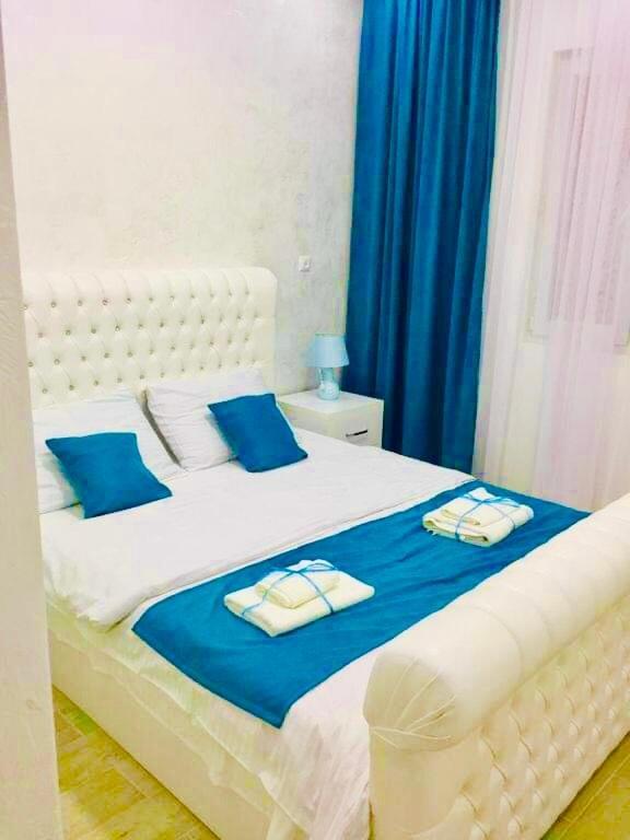 Nikas Guest House Batumi Exteriör bild